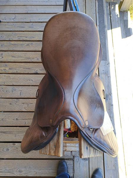 17.5" Hampton & Scott All Purpose English Saddle