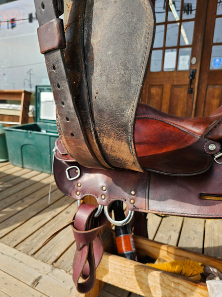 ON TRIAL 15.5" Crates Arabian Western Saddle