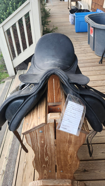 17" Wintec Isabell Werth Dressage Saddle