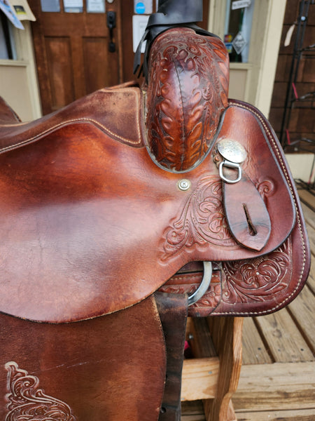 14.5" Circle Y Roping all around western saddle