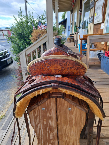 15" Santa Fe Roping Saddle