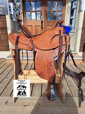 Mark Plumly custom wade tree roping saddle 16" seat