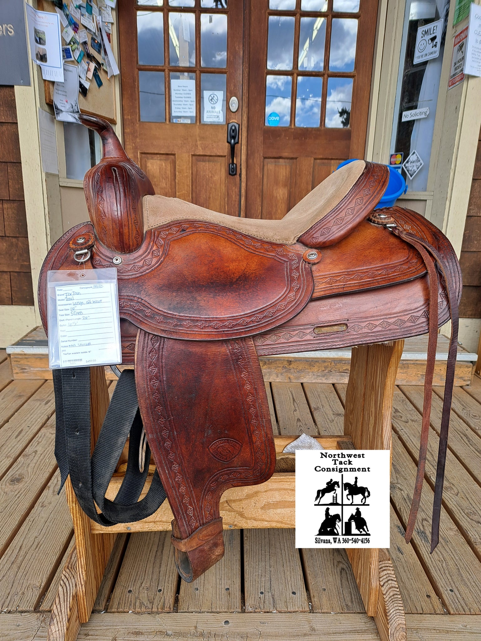 On Trial 16" TexTan Western Trail Saddle