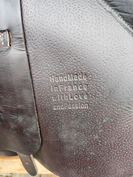 17.5" Voltaire Blue Infinate Jump Saddle