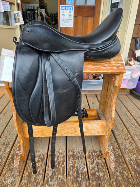 18" JRD Custom Dressage Saddle