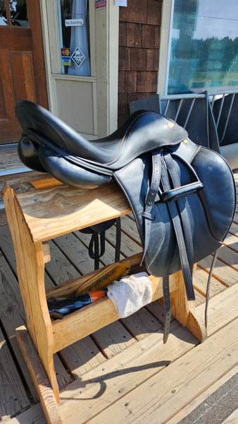 17" Prestige Dressage Saddle