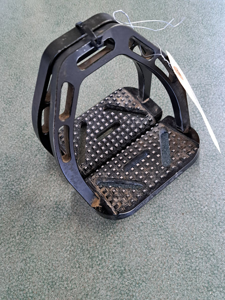 Lineage Equine Irons
