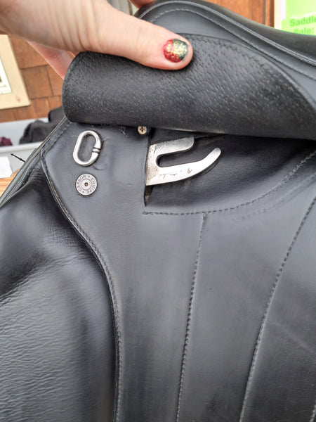 17.5" Equipe Jump EK-26 Saddle