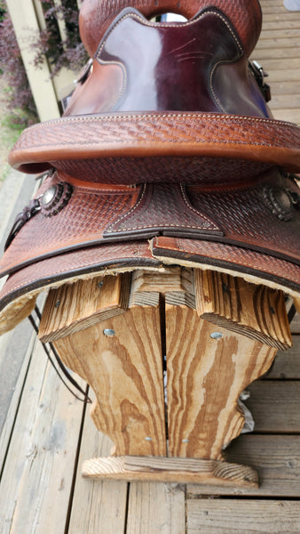 16" Crates Mustang Trail Saddle