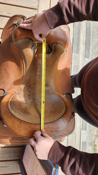 15" Blue Ribbon Work Saddle