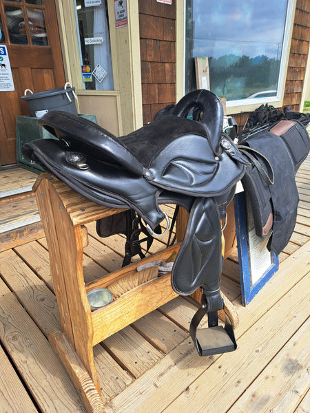 17" Friesian Marketplace Endurance Saddle