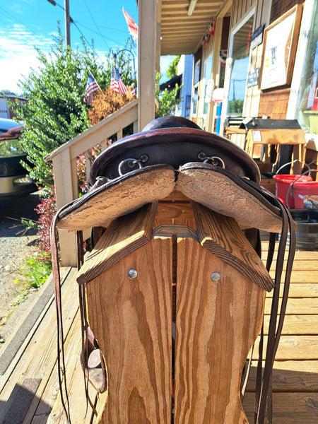 15" Crates Endurance Saddle