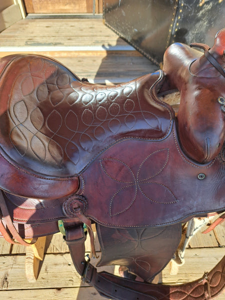 16" Custom Ranch / Trail Saddle