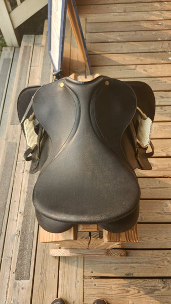 17" Wintec All Purpose English Saddle