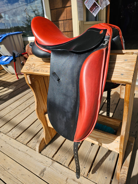 17" Thornhill Germania Klasse Dressage Saddle