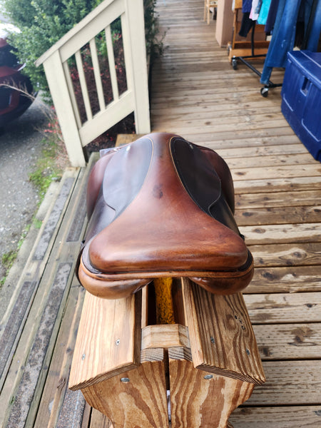 17.5" Childeric All Purpose Saddle