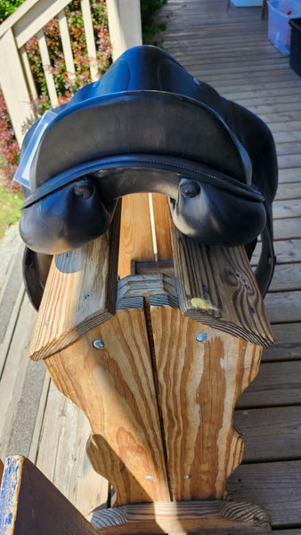 17.5" Verhan Odyssey Dressage Saddle