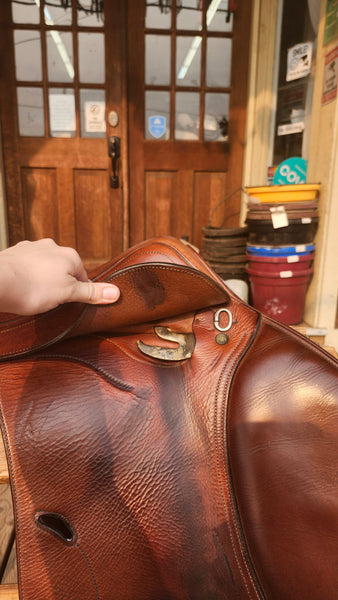 18" Antares Close Contact jump Saddle