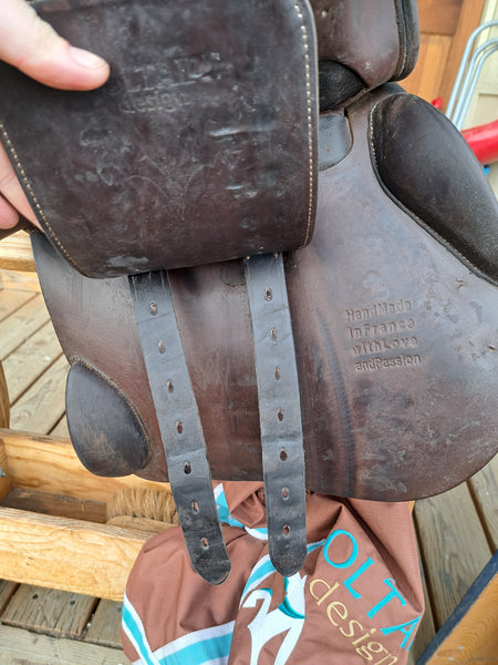 ON TRIAL 18" Voltaire Stuttgart Jumping Saddle