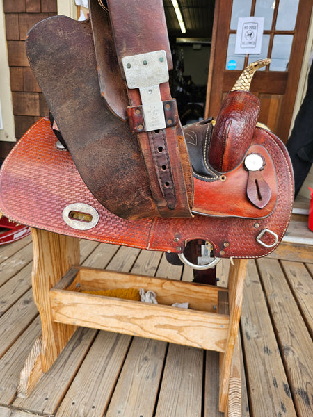 15" Longhorn Barrel Racing Saddle