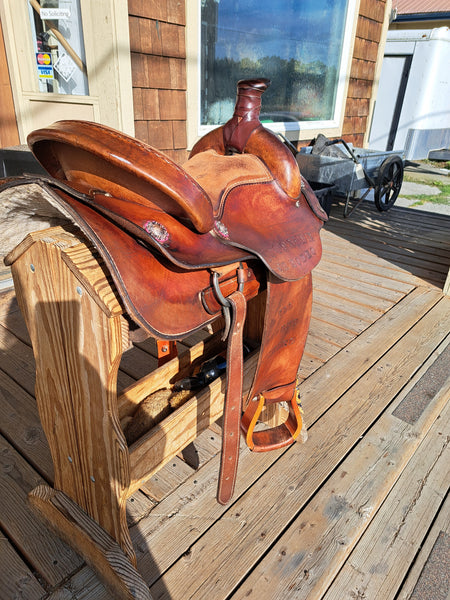 16" Dakota Roping Saddle