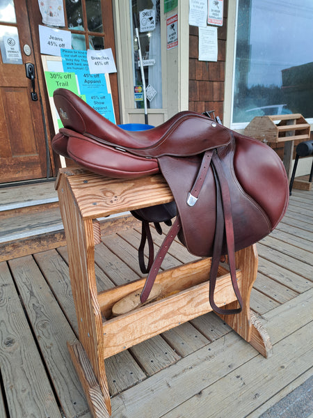 17.5" Bates Hunter Jumper Saddle