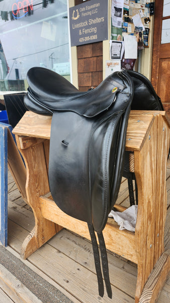 17.5" Karl Niedersuss Dressage Saddle
