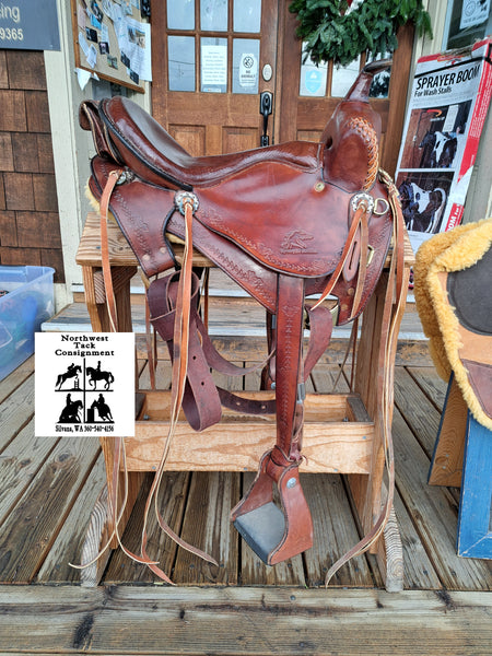 15.5" Synergist Trailwestern Saddle