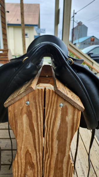 17" Revere Dressage Saddle