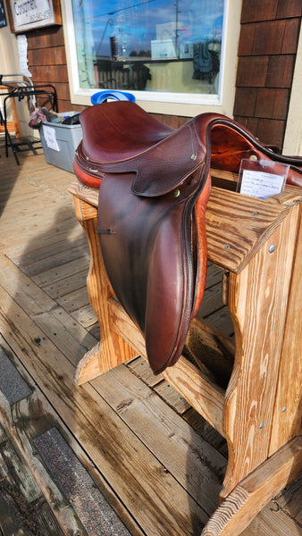 17.5" Crosby Prix de Nations Jump Saddle