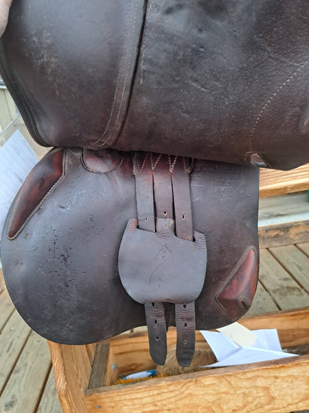 17" Antares Jump/Close Contact Saddle