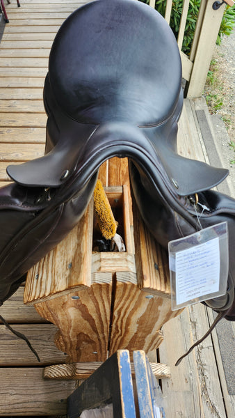 17" Hulsebos WB4 Dressage Saddle