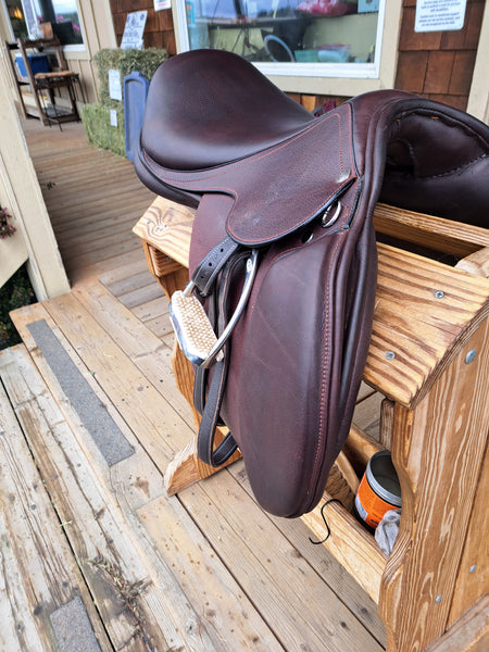 17.5" M. Toulouse Annice Close Contact Jumping Saddle