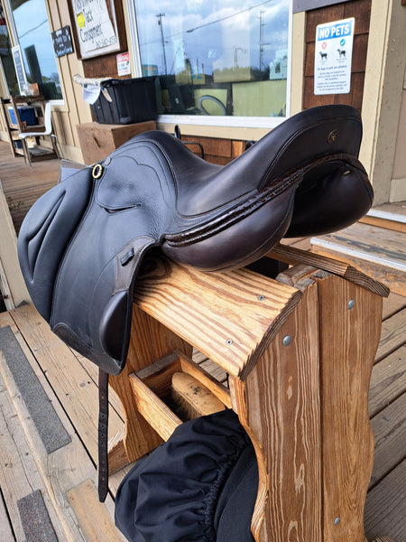 18" Peter Horobin StrideFree Melbourne Monoflap Jump Saddle