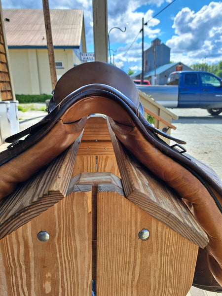17" Crosby All Purpose Saddle