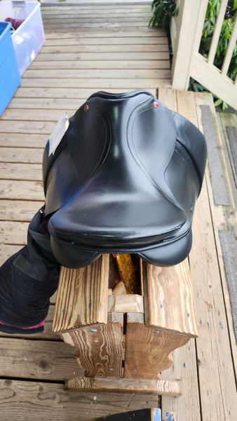 18" Albion Legend K2 Desaage Saddle
