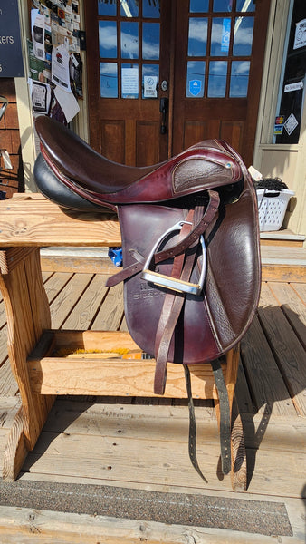 17.5" Stubben Scandica D.L. Dressage