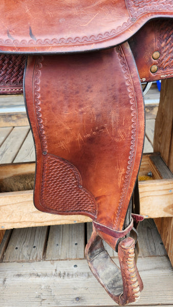 16" Crates Western Trail Saddle