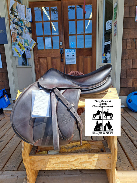 17" Voltaire Palm Beach Jump Saddle