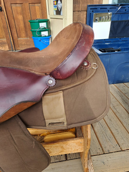 On Trial  16" Fabtron Synthetic Western Saddle