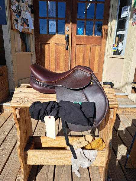 14" Dover Circuit Close Contact Jump Saddle