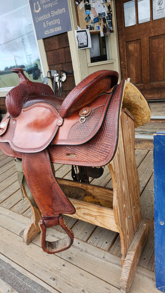 16" Crates Western Trail Saddle