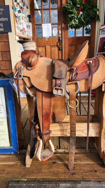 15.5" Adobe Walls Wade Ranch Roper Saddle