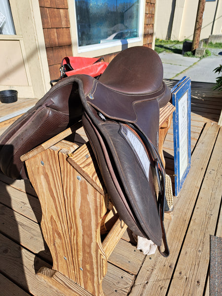 17" Wintec 500 All Purpose English Saddle
