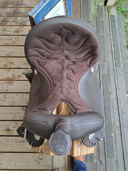15" Wintec Synthetic Western Saddle