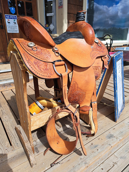 15" Hilason Roping Saddle