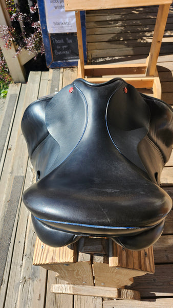 17.5" Hastilow Concept Dressage Saddle
