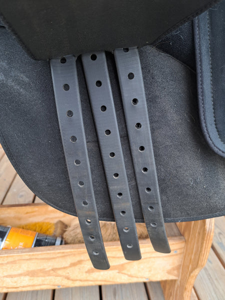 16.5" Wintec All Purpose Saddle