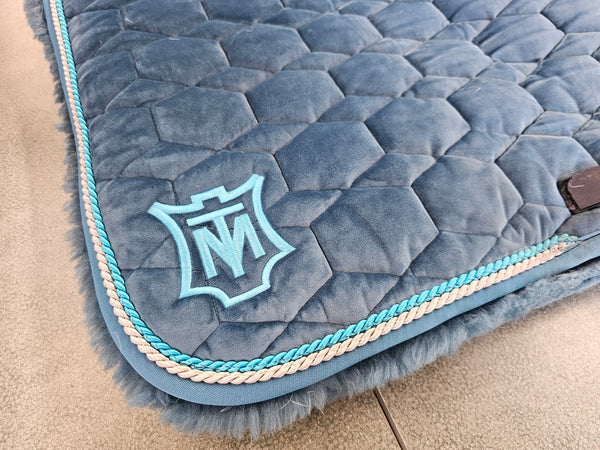 Mattes Square Cut Fully Fleece Lined Pad