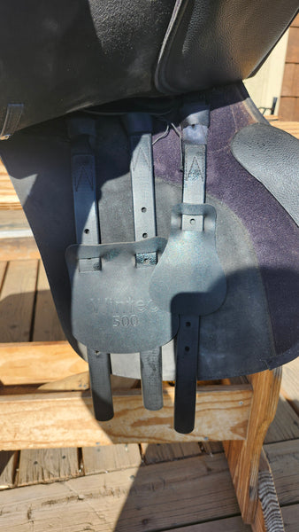 17.5" Wintec Hart All Purpose Saddle
